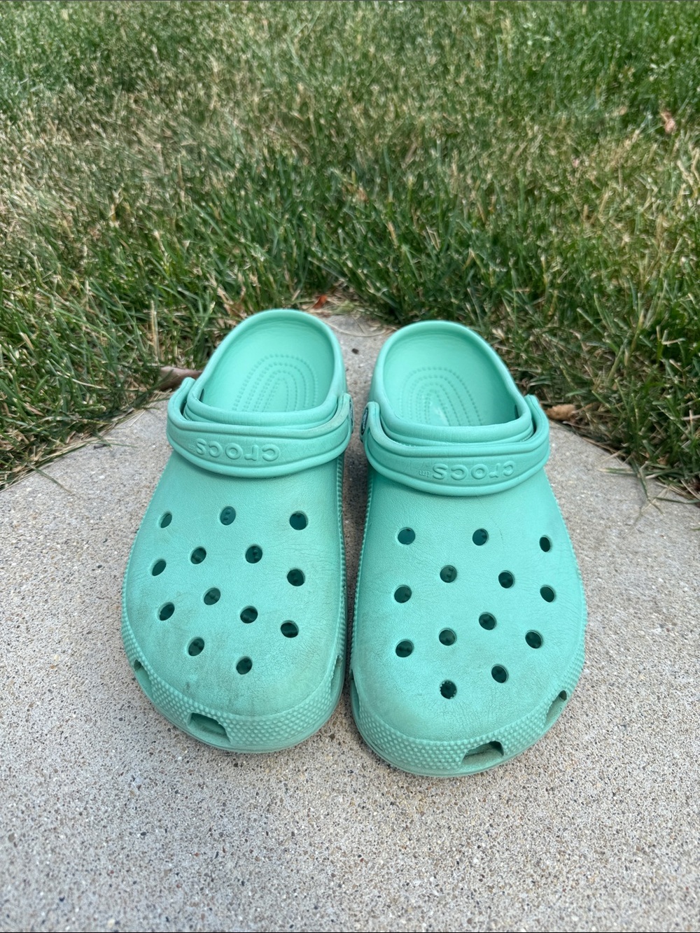 CROCS Classic Clog in Mint Green 10M/12 W